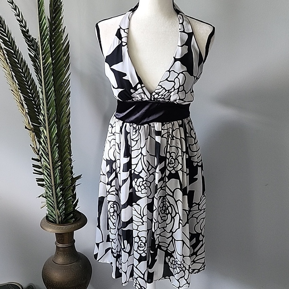 Love Tease Black and White Bold Floral Print Halter Dress